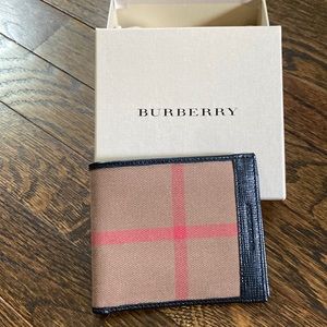 Brand New Men’s Burberry Wallet